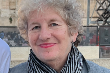 Lyn Julius1